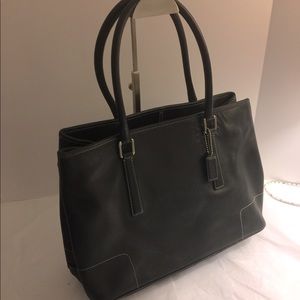 Vintage Coach Hampton Tote Black Leather GUC